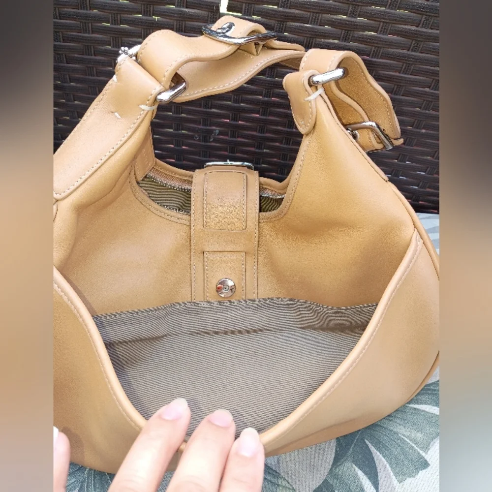 Coach Hampton Tan Camel Leather Zip Buckel Flap  Hobo Bag